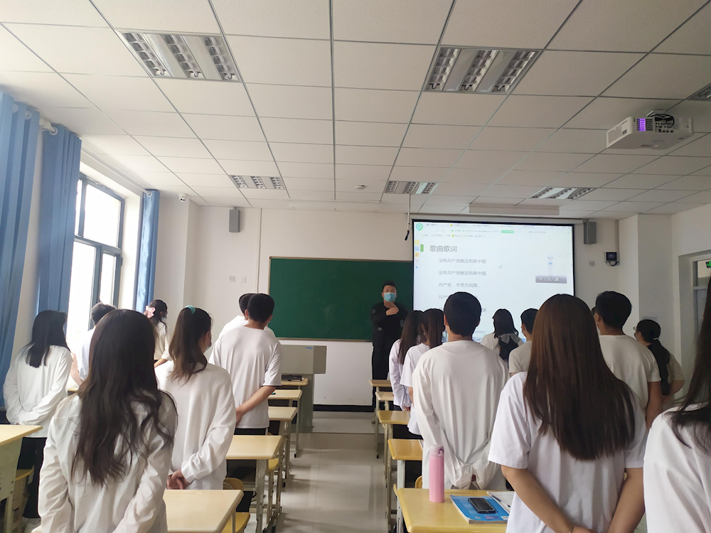 阿克苏职业技术学院开展“歌颂伟大祖国 担当历史使命”红歌学唱活动